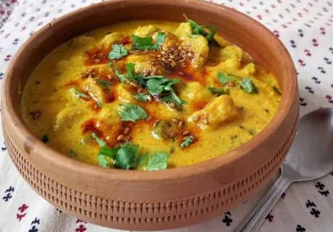 Bela Rajasthani (Gatta) - Laxmi Misthan Bhandar, Jaipur