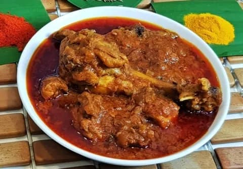 Chicken Masala (Half) - Daal Mein Kala, Lucknow
