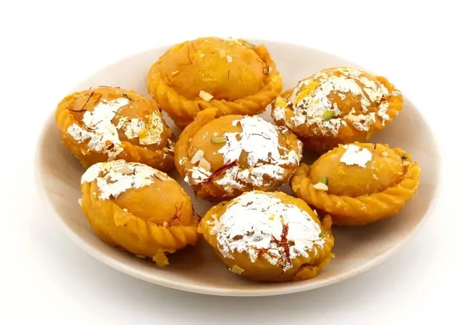 Chandrakala (900 Gm) - Shri Krishna Mishthan Bhandar, Amritsar