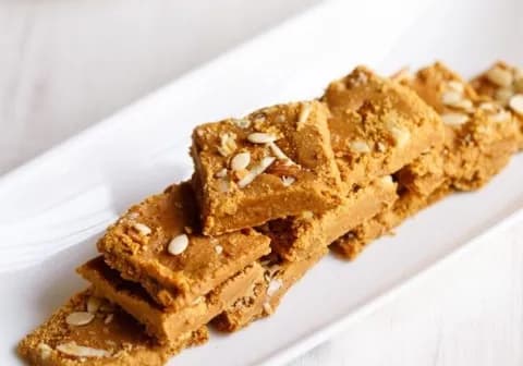Besan Barfi (450 Gm) - Shri Krishna Mishthan Bhandar, Amritsar