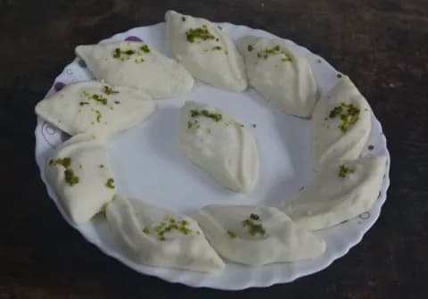 Plain White Sandesh (Pack of 20) - Adi Sree Hari Mistanna Bhandar, Kolkata