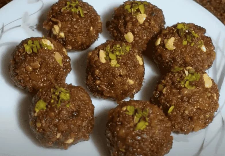 Doodh Ki Ladoo (1/2Kg) - Bhagat Misthan Bhandar, Jaipur