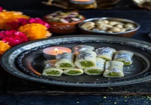 Kaju Pista Roll (500gm) - Bansal Sweets, Amritsar