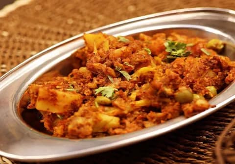 Gobi Aloo (Full) - Kesar Da Dhaba, Amritsar
